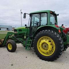 Image of John Deere 7220 equipment image 4