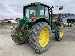 Main image John Deere 7220 8