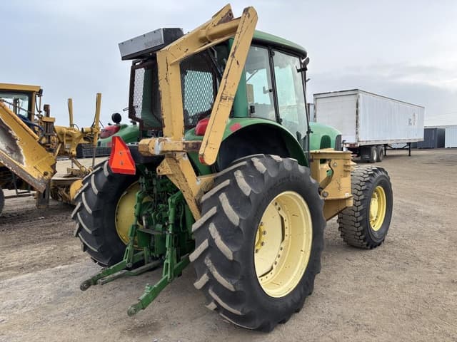 Image of John Deere 7220 equipment image 2
