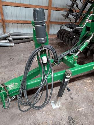 Image of John Deere 726 equipment image 3