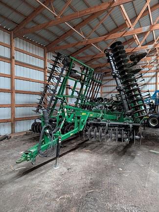 Image of John Deere 726 Primary image