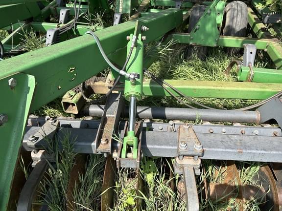 Image of John Deere 726 equipment image 4