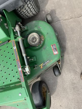 Image of John Deere 727A equipment image 4