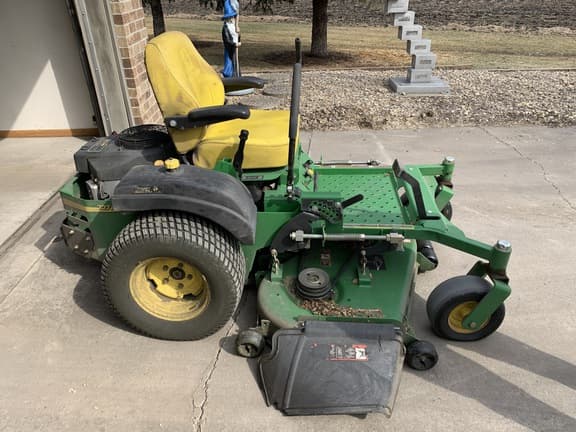 Image of John Deere 727A equipment image 1