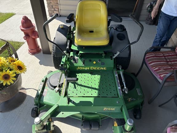 Image of John Deere 727A equipment image 3