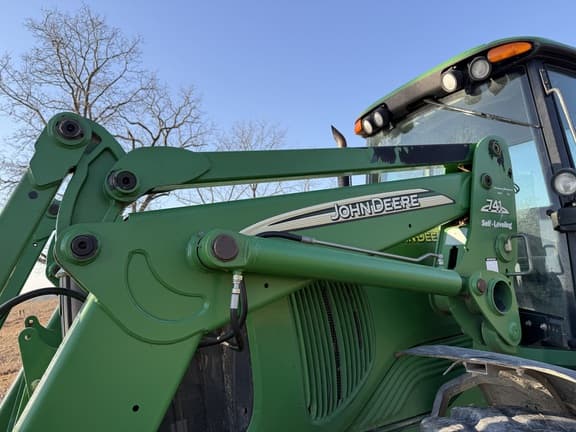 Image of John Deere 7320 equipment image 4