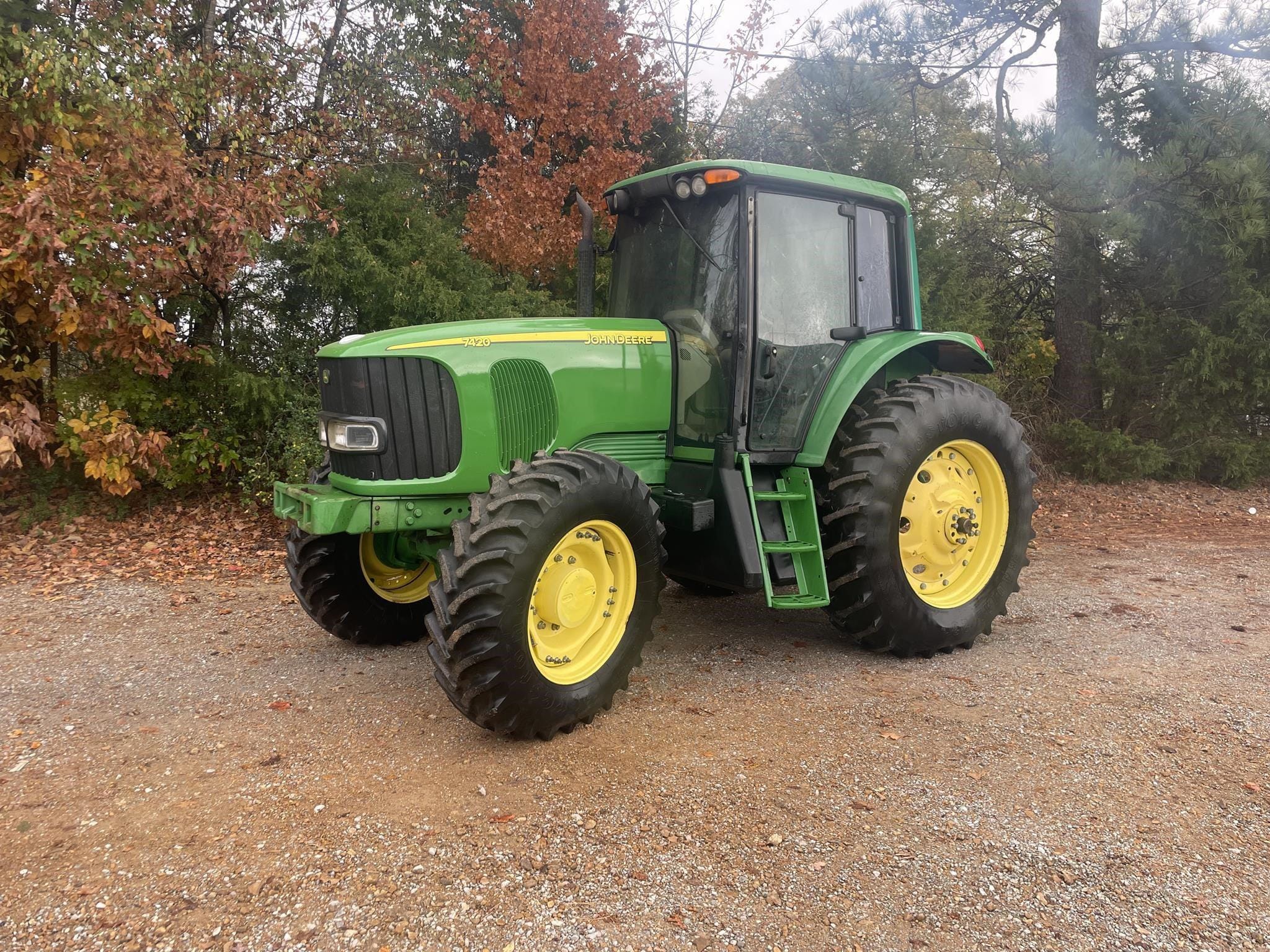 Main image John Deere 7420