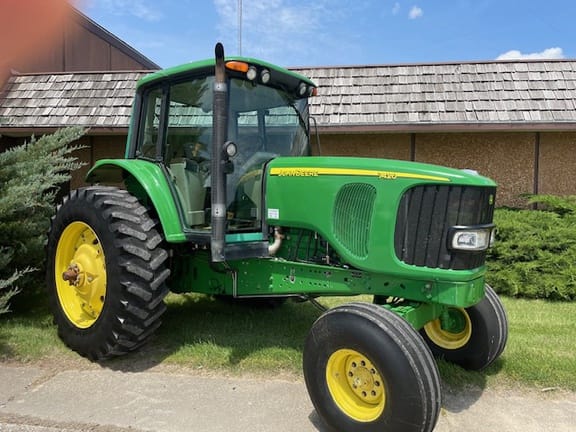 2004 John Deere 7420 Equipment Image0