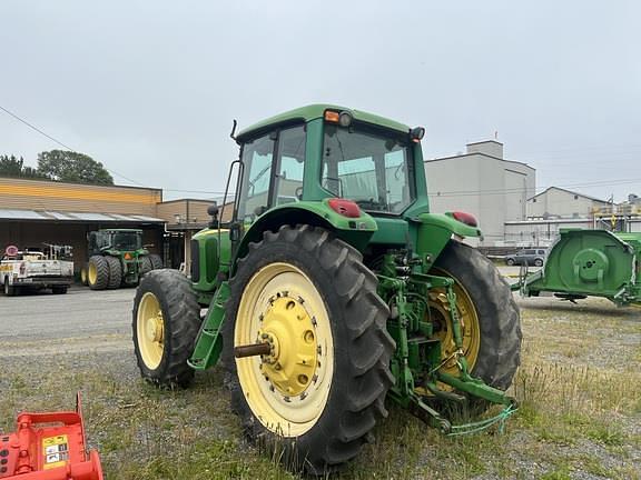 Image of John Deere 7420 equipment image 1