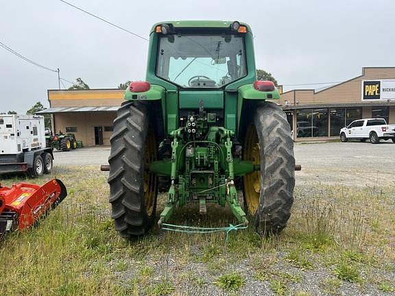 Image of John Deere 7420 equipment image 2