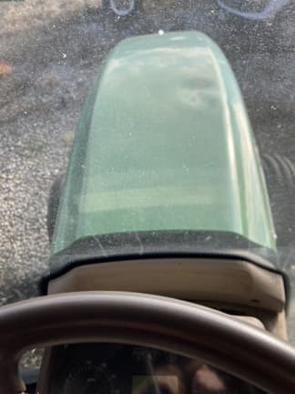 Image of John Deere 7420 equipment image 4