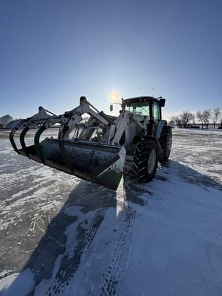 Image of John Deere 7420 equipment image 1