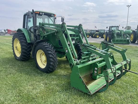 Image of John Deere 7420 equipment image 1