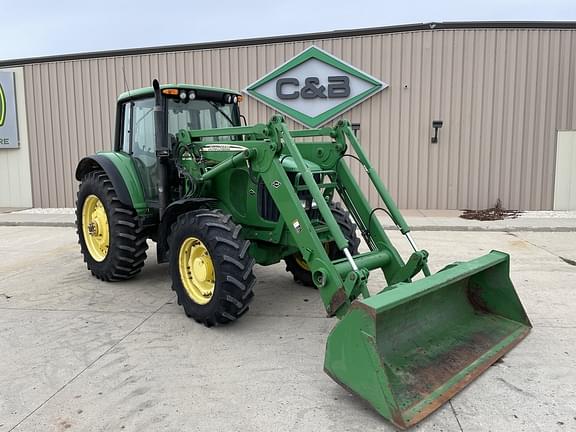 Image of John Deere 7420 Primary image