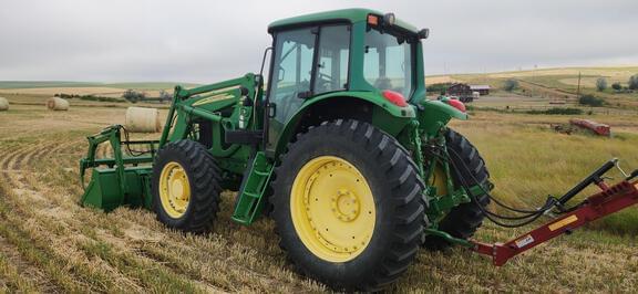 Image of John Deere 7420 equipment image 3