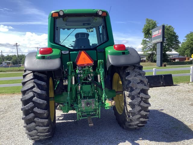 Image of John Deere 7420 equipment image 3