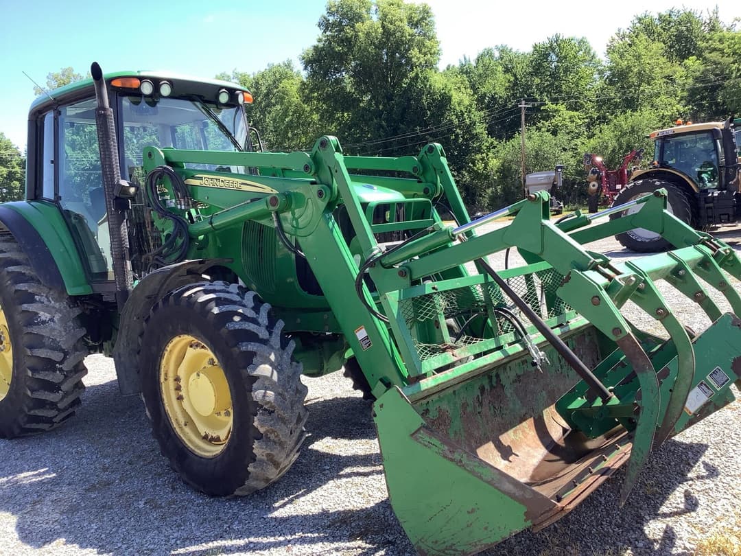 Image of John Deere 7420 Primary image