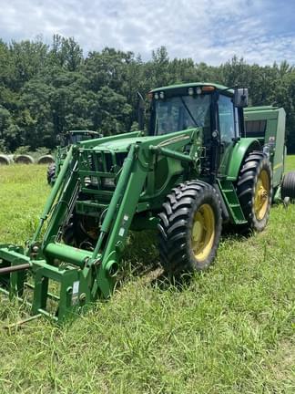 Image of John Deere 7420 equipment image 2