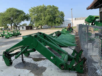 Main image John Deere 746