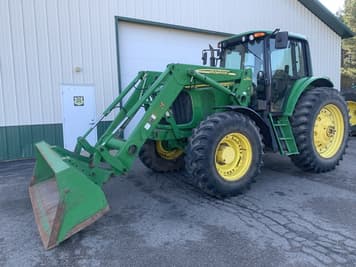 Main image John Deere 7520