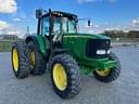 2004 John Deere 7520 Image