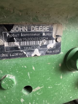 Image of John Deere 7520 equipment image 2