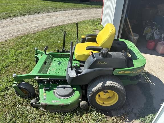 Image of John Deere 757 equipment image 4