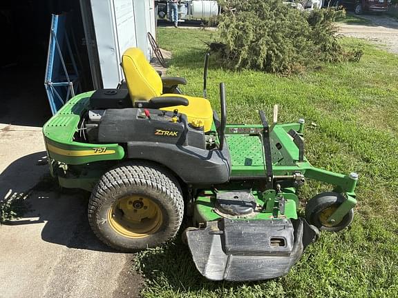 Image of John Deere 757 equipment image 1