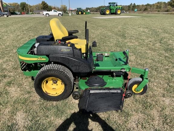 Main image John Deere 757