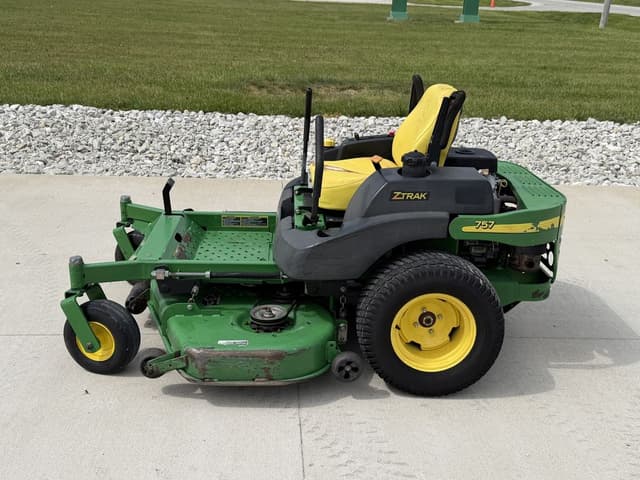 Image of John Deere 757 equipment image 1