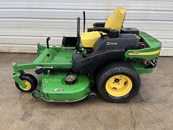 Image of John Deere 757 equipment image 1