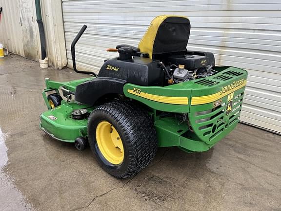 Image of John Deere 757 equipment image 2