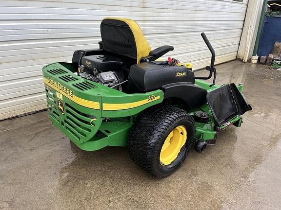 Image of John Deere 757 equipment image 4