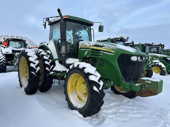 Image of John Deere 7720 equipment image 1