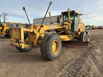 Main image John Deere 772CH