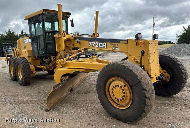 Image of John Deere 772CH equipment image 2