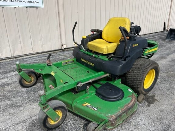 2004 John Deere 777 Equipment Image0