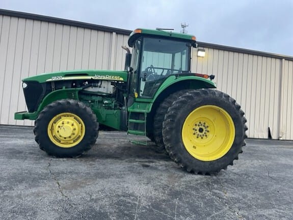 2004 John Deere 7820 Equipment Image0