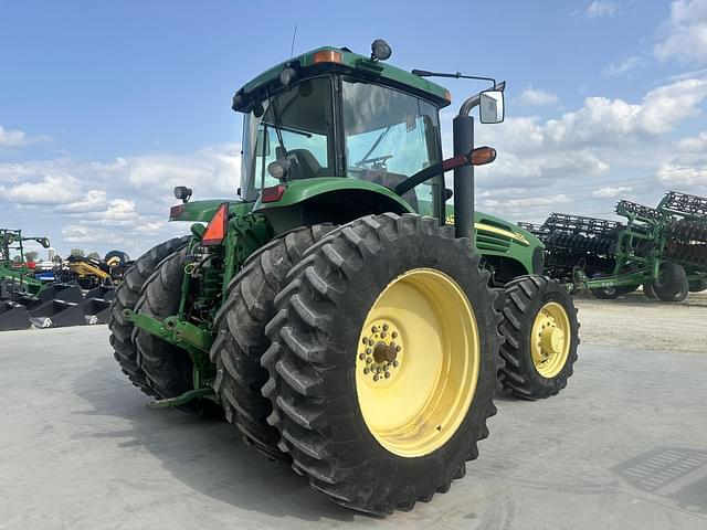 Image of John Deere 7820 equipment image 1