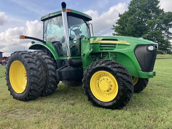 Image of John Deere 7820 equipment image 1