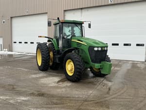 2004 John Deere 7820 Image