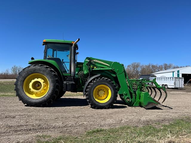 Image of John Deere 7820 equipment image 3