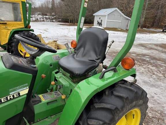 Image of John Deere 790 equipment image 1