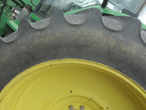 Image of John Deere 7920 equipment image 4