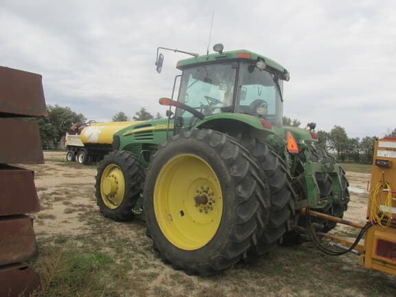 Image of John Deere 7920 equipment image 3