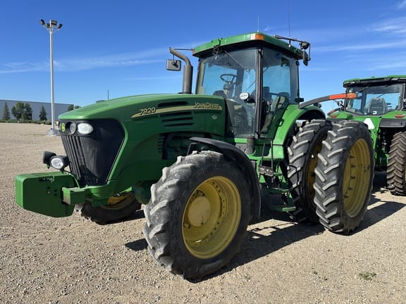 2004 John Deere 7920 Equipment Image0