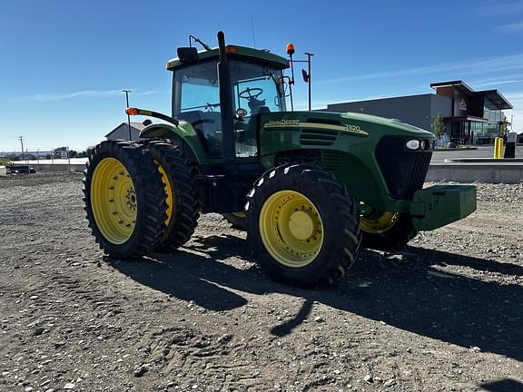 Image of John Deere 7920 equipment image 1