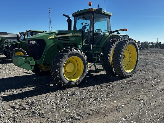 Image of John Deere 7920 Primary image