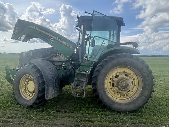 Image of John Deere 7920 Primary image
