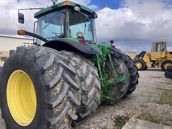 Image of John Deere 7920 equipment image 2